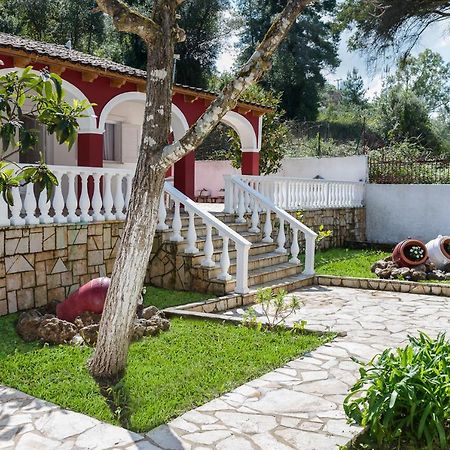 Merlyn Rooms Into The Nature, 100M From The Beach Dafnila Ngoại thất bức ảnh