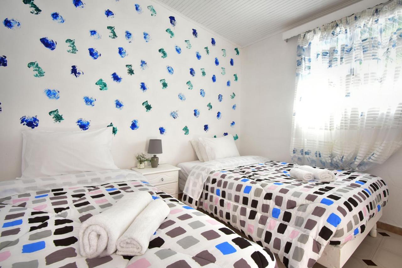 Merlyn Rooms Into The Nature, 100M From The Beach Dafnila Ngoại thất bức ảnh